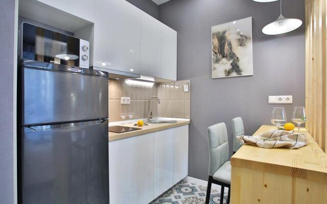 Room2day on Tipanova Street