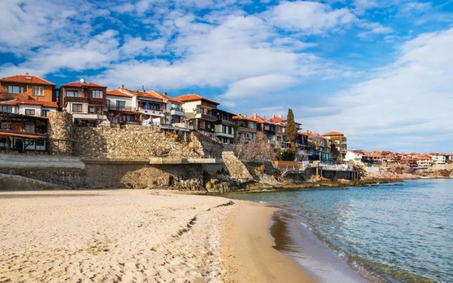 Sozopoli Hills, app B7