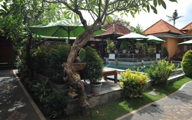 巴厘岛艾里潘泰萨努库苏马萨里6号酒店(Airy Pantai Sanur Kusuma Sari 6 Bali)