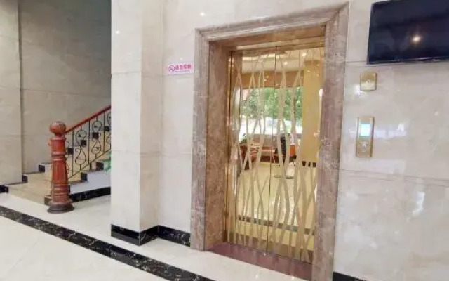 Jinzhou Business Hotel