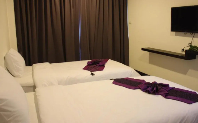 S1 @ Phuket Apartment Service