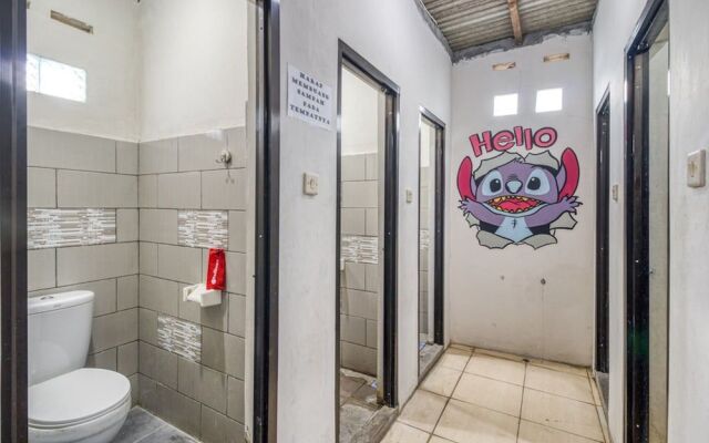 RedDoorz Hostel near Stadion Mandala Krida Yogya