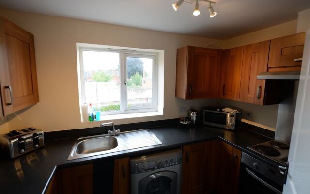 Elegant Apartment in Coventry near Museum