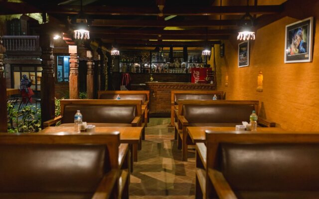 Vajra Guest House & Restaurant