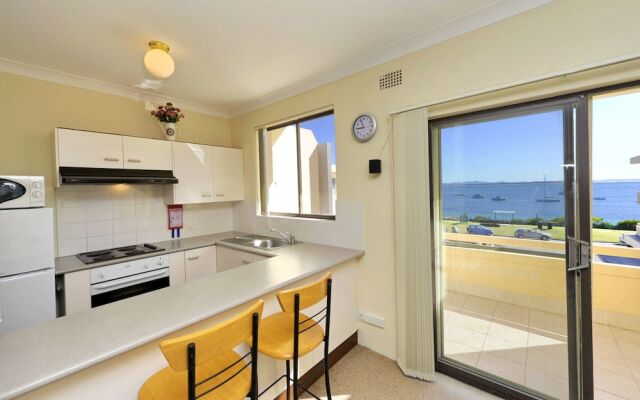 Bay Village Unit 10 Shoal Bay