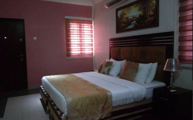 Crown Apartments Extended Stay Suites