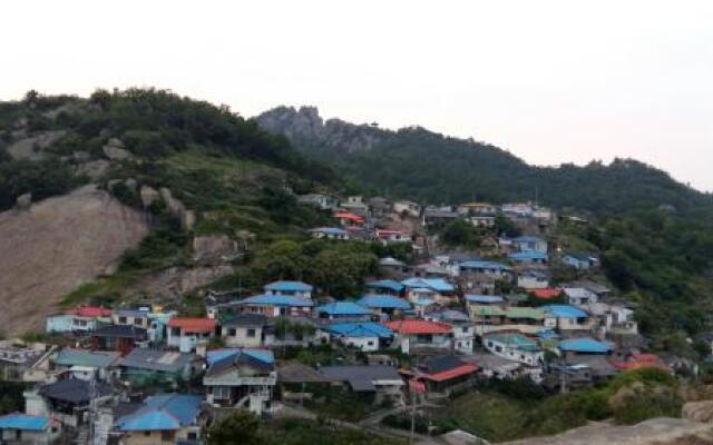 Yujeong Hanok Guesthouse