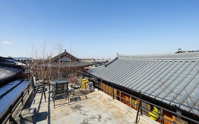 Jeonju Dankyoung Pension