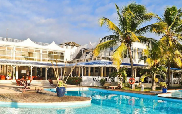 Coral Azur Beach Resort