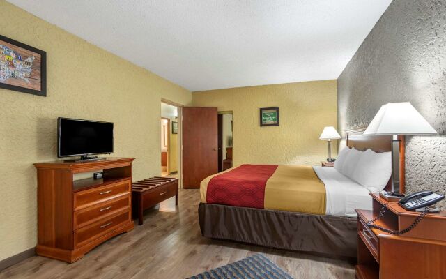 Econo Lodge Broken Arrow - Tulsa