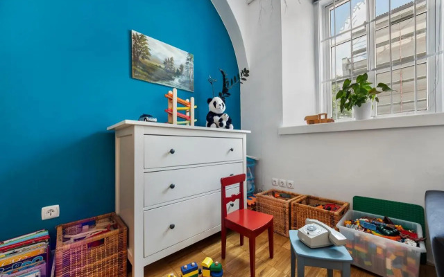 ROG Apartment with Furnished Courtyard