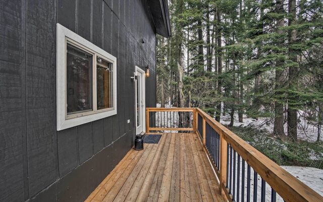 Modern Cabin - 2 Mi to Speelyi Beach!