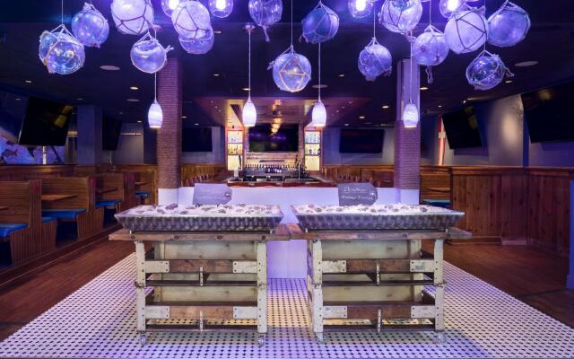 DoubleTree by Hilton Hotel Laurel