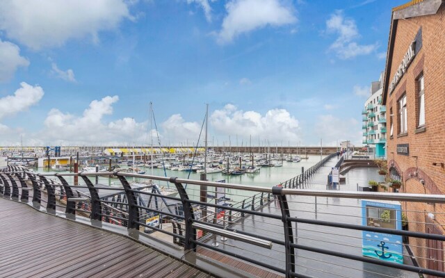 On the Water 2 with Free Parking | By My Getaways