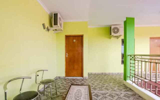 OYO 3223 Jy Residence