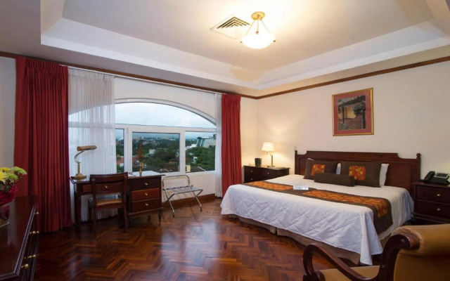 Aparthotel & Suites Villas Del Rio