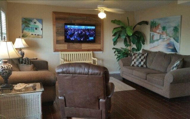 Jubilee Landing 101 by RedAwning