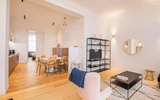New Apartment Center of Trendy St Gille
