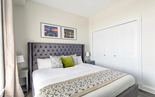 Rideau 2Br Signature Apartment Free Parking 2