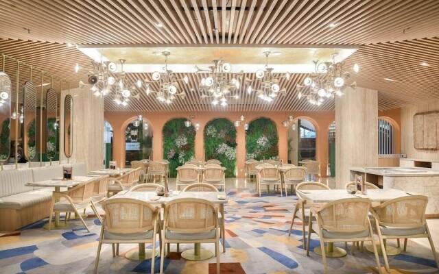Grand Aston Yogyakarta Hotel & Convention Center