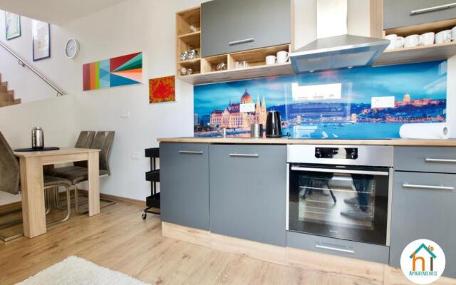 Premium Apartment by Hi5 - Penthouse studio + rooftop