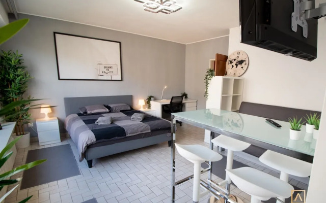 Charming Studio - City Center W Smart TV