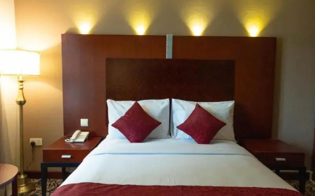 Mra Grand Hotel