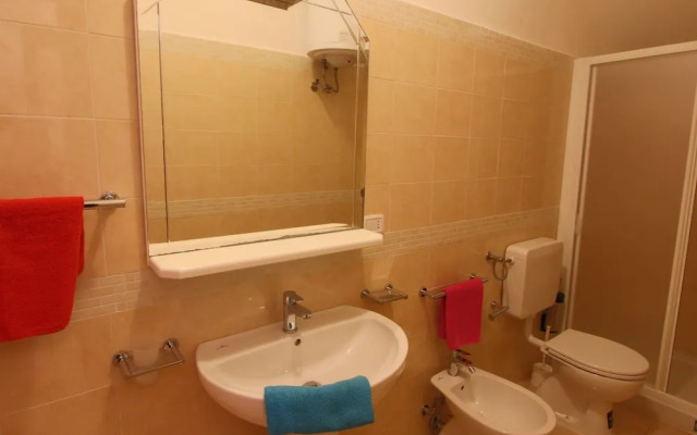 Lovely Holiday Home in Giannella nera Sea