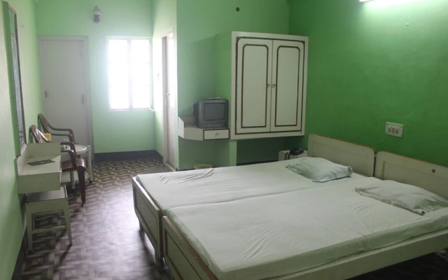Hotel Deepak
