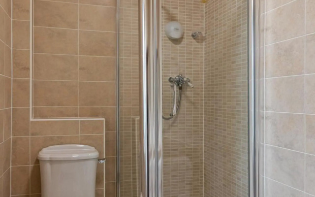 Rogerthorpe Manor Hotel