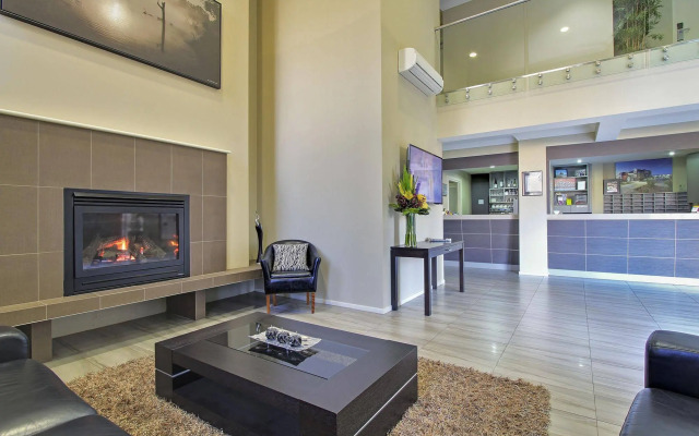 Bridges on Argyle Motel & Apartments