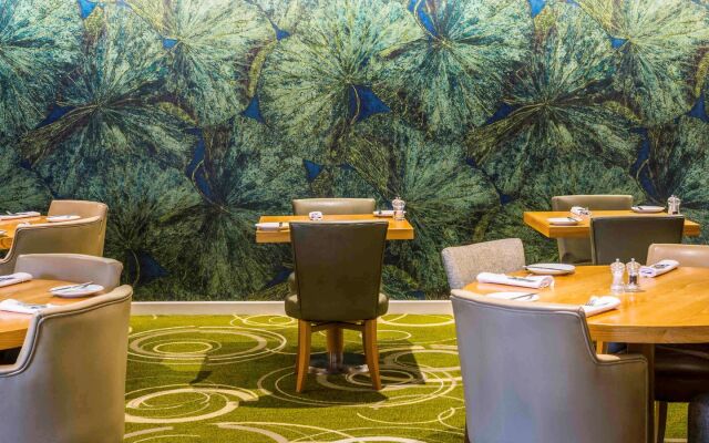 Mercure Newbury West Grange Hotel