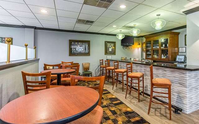 Clarion Inn Columbia Airport