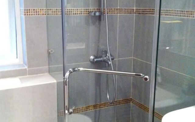 Shahe Century Hotel Apartment Store