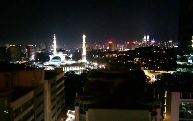 Publika Suites by iHost