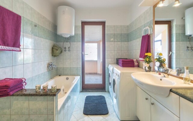 Stunning Home in Pula With Wifi and 3 Bedrooms