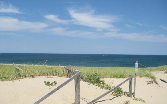 Kalmar Village & Tradewinds