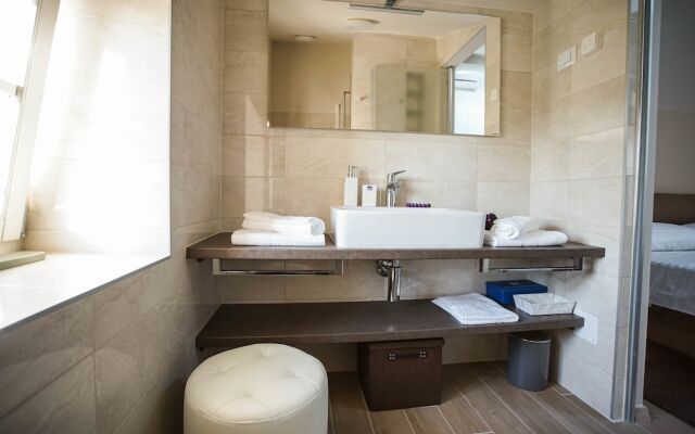 App & Rooms Juraga
