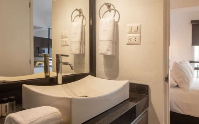 w Brilliant 1BR in Miraflores