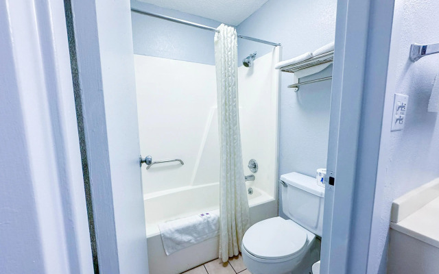 Happy Stay Inn Madisonville I-69 By OYO