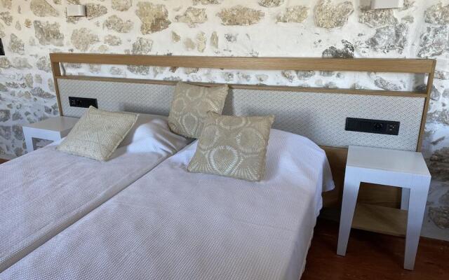 La Perla de Maroulas