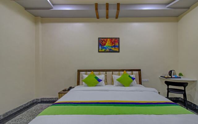 Treebo Royal, Chandrapur