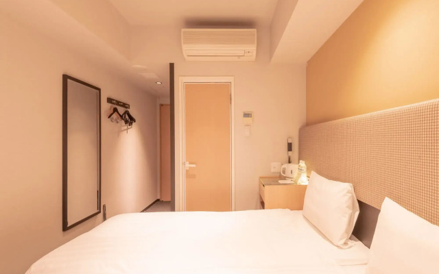 E Hotel Higashi Shinjuku