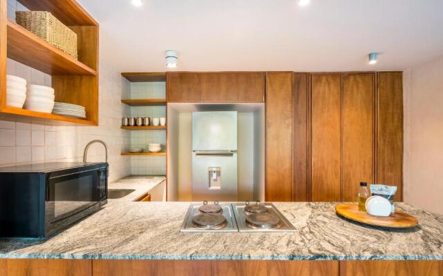 304 Contemporary Designer 3br Condo by StayPodio