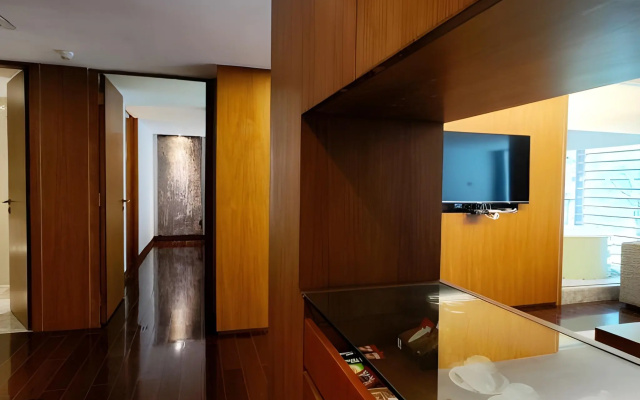 Baiyun Lakeside Hotel