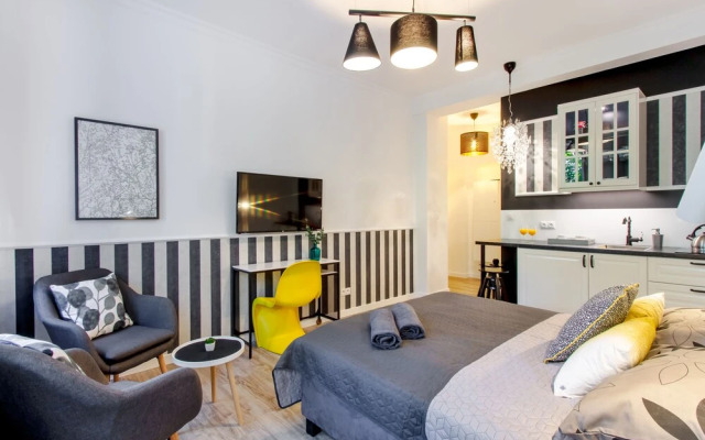 The Warsaw Rising Museum Apartments