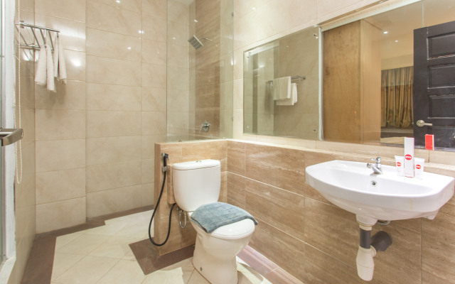 OYO 663 Hotel Sejati