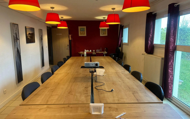 Brit Hotel La Bonne Etape