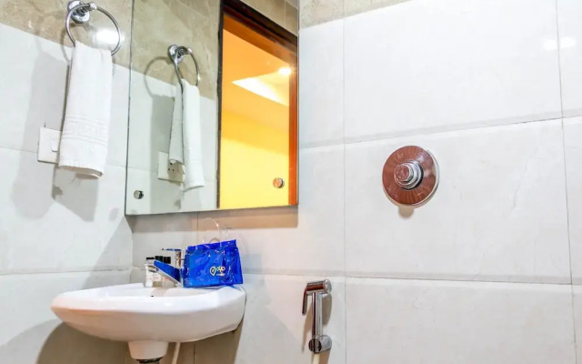 OYO 1594 Hotel Landmark