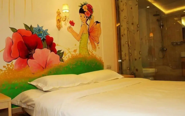 Super 8 Hotel Jinan Railway Station Square